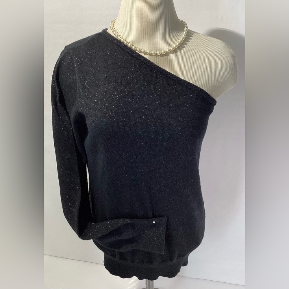 Michael Kors One Sleeve Top Sweater Size M Color Black w Metallic Accent Knit